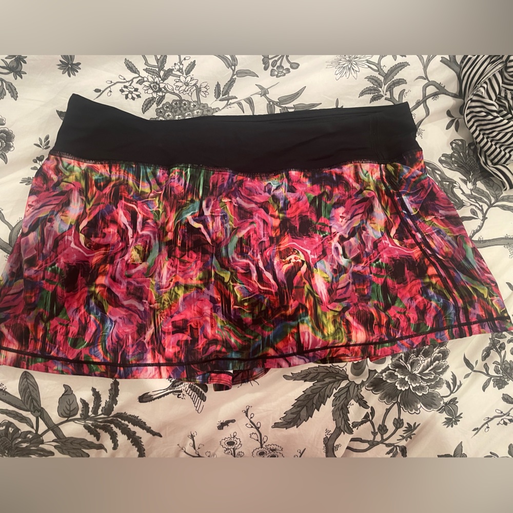Lululemon Tennis Skirt Sz14 (with built in briefs)
